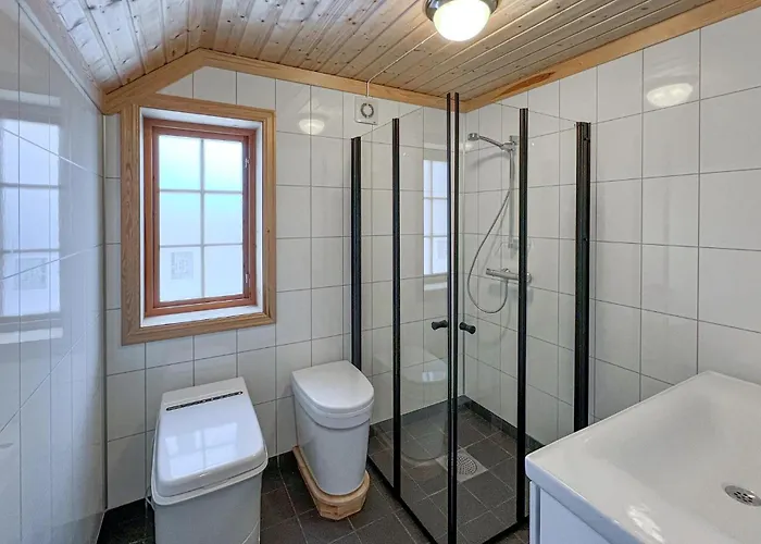 2 Bedroom In Aust- Torpa Semesterbostad *