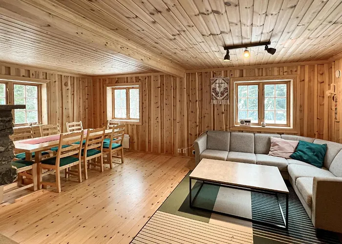 2 Bedroom In Aust- Torpa *